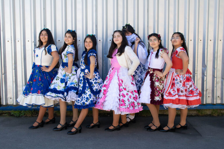 Elenco de bailarines de la jornada · Fiestas Patrias Colegio Alborada