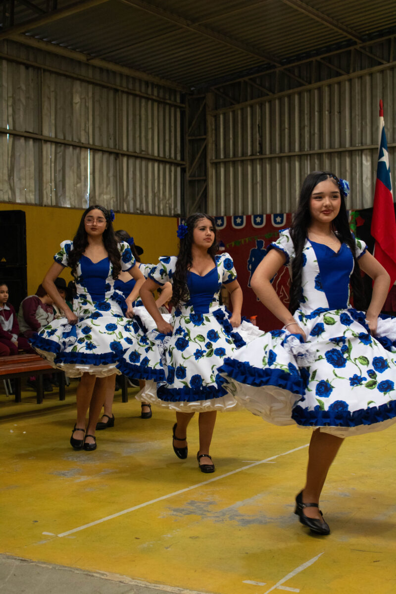 Bailarinas en plena presentación