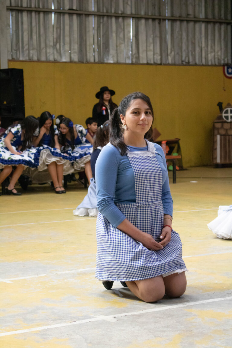 Momento de la presentación · Fiestas Patrias Colegio Alborada