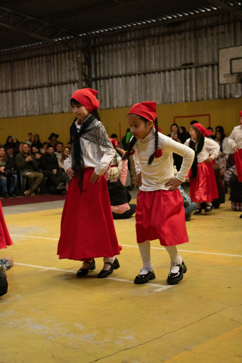 Representación teatral y baile