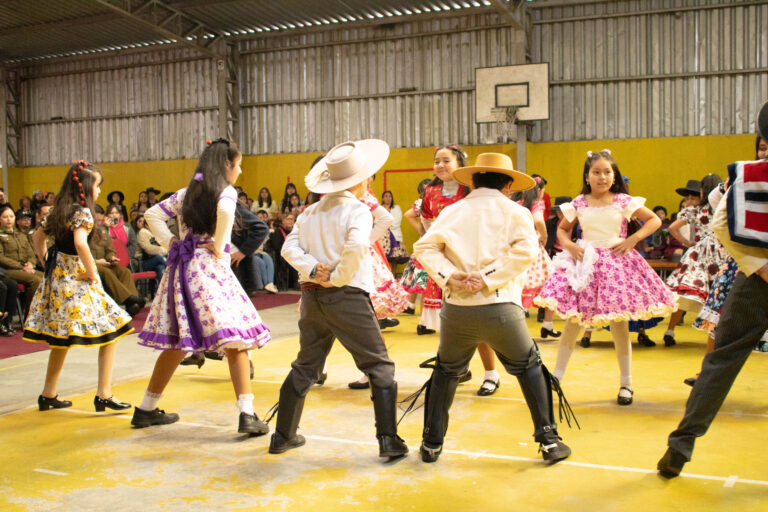 Zapateo de la cueca · Fiestas Patrias Colegio Alborada